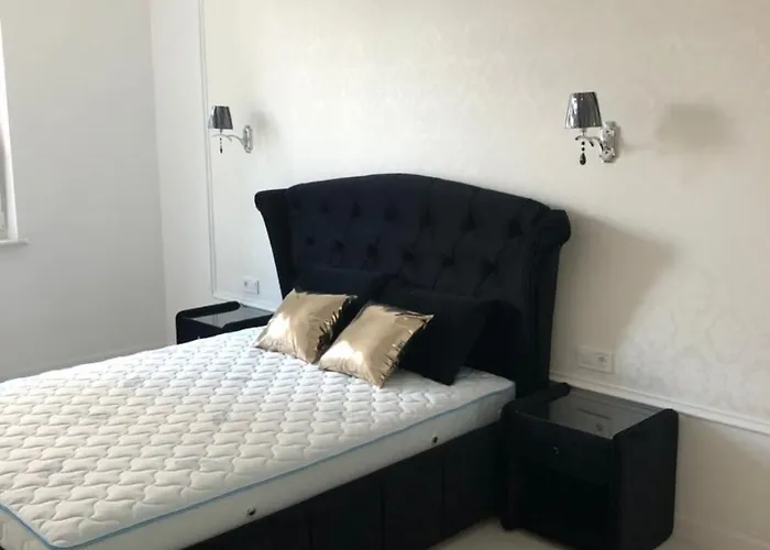 жемчужина отрады Apartment *